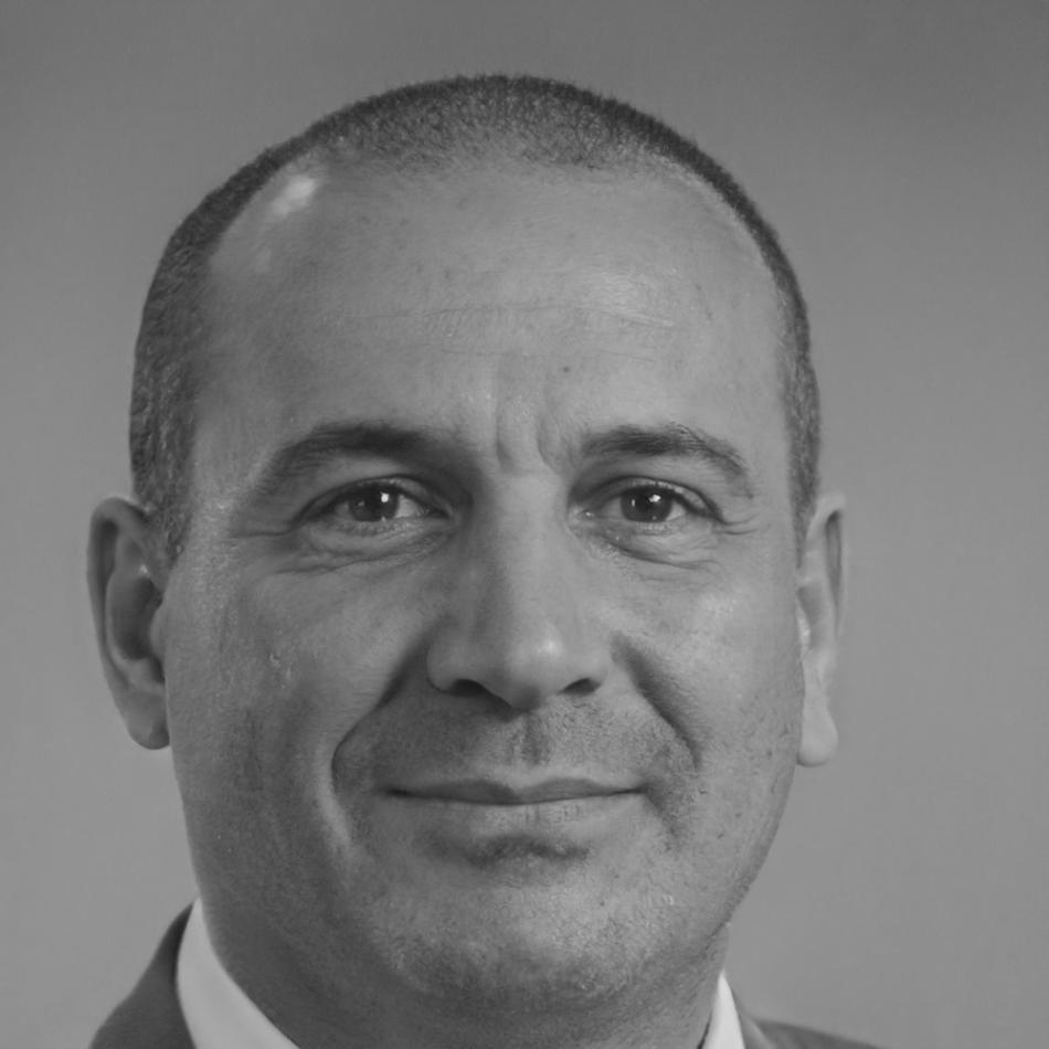 Instructor financiero Herminio Vega